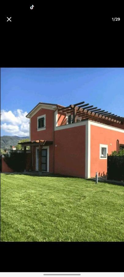Caniparola di Fosdinovo Il Casale Rosso Monolocale Cinque Terre-Toscana المظهر الخارجي الصورة